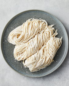 WANG Frische Nudeln für Kalguksoo 1kg