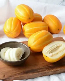 Koreanische Melone 1kg (ca.2 St.)